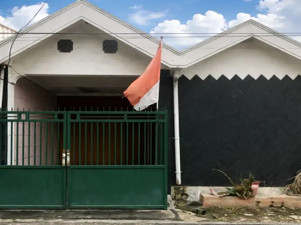 Rumah Gunung Anyar Siap Huni Strategis Dekat Amega Crown