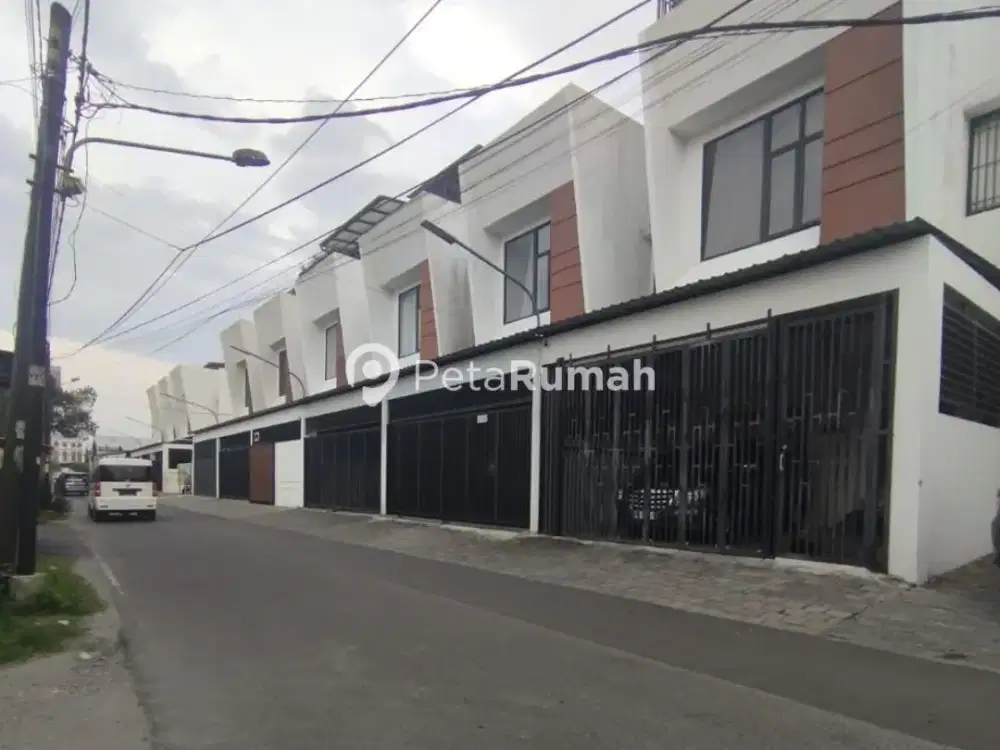 DIJUAL VILLA JALAN SETIA BARU KOMPLEK VILLA RUKUN MAS - DAERAH ADAM MALIK