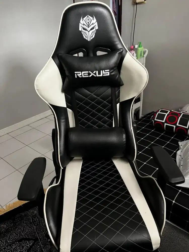 Jual cepat kursi gaming like new