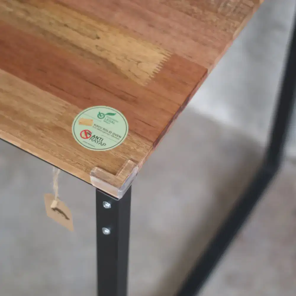 MEJA BESI MEJA GAMING PREMIUM AESTHETIC 700.000 JADI 557.000 !