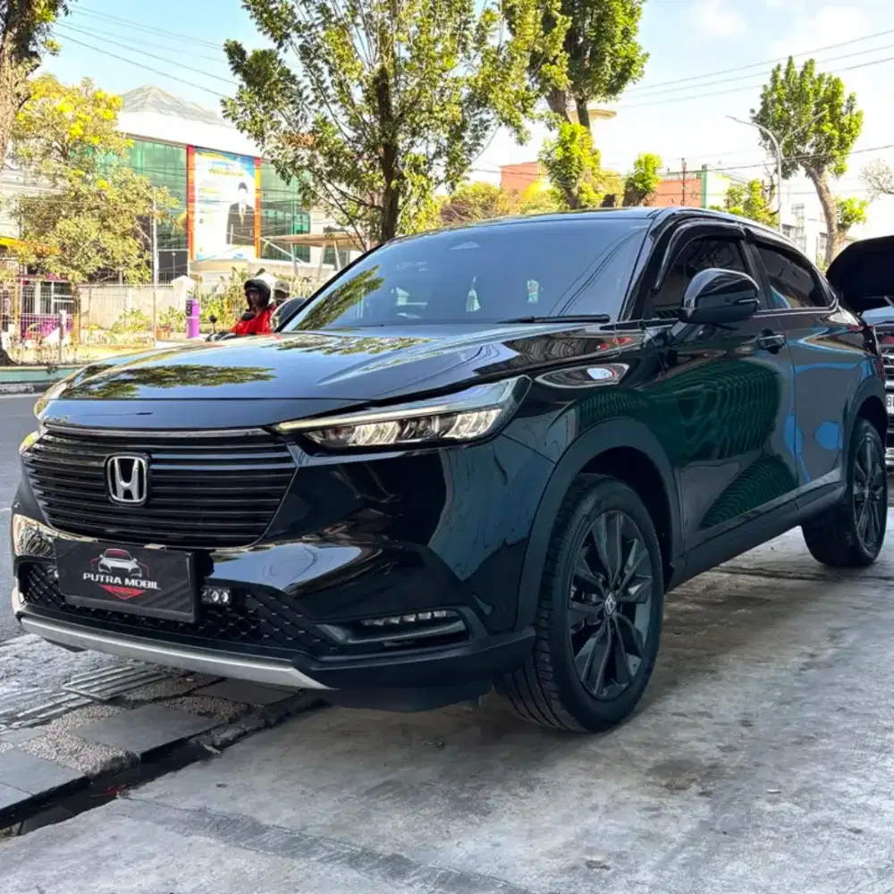 Honda HR-V HRV 1.5 SE (Panoramic Roof) CVT 2024 Hitam