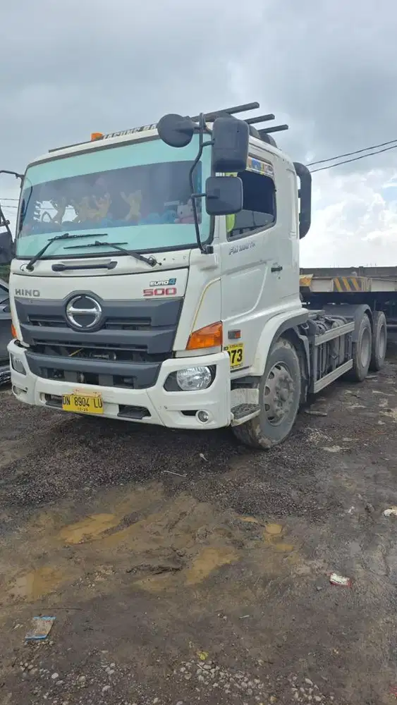 Hino FM 280 Head 6x4 istimewa