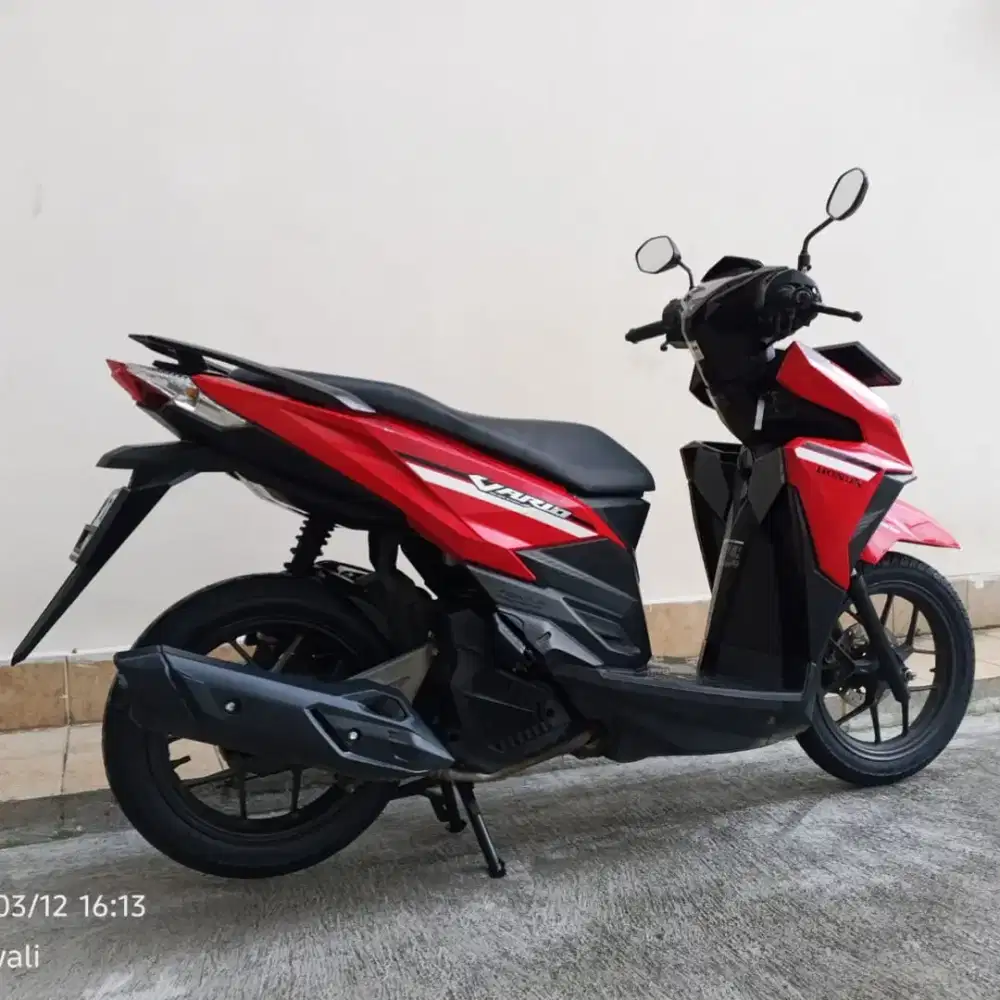 HONDA VARIO 125 CBS ISS LED TAHUN 2017 CASH / KREDIT MURAH DP 500 RB