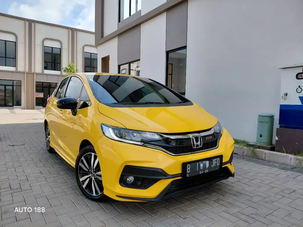 (LMTD LOW KM 14.xxx) HONDA JAZZ RS 1.5 AT TAHUN 2021