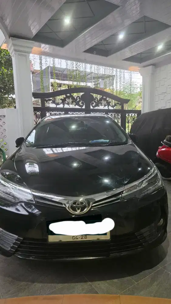 Corolla Altis 1.8V AT 2018 Black Mica