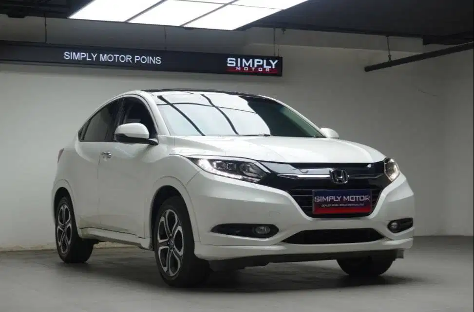 Honda HRV prestige 2016 Putih ! GOOD CONDITION !