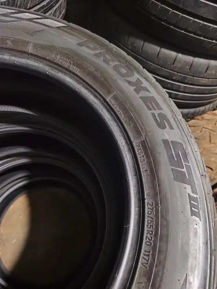 Toyo proxes 275 55 R20