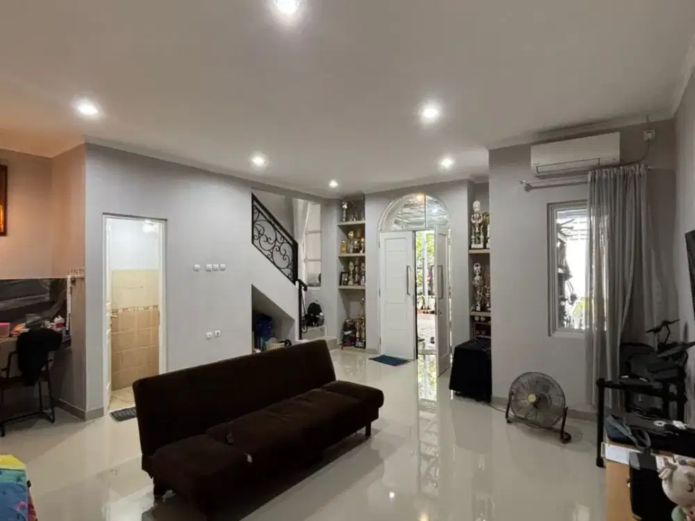 Rumah 2 Lantai Full Renov Cluster British Gading Serpong – Dekat Stella Maris, 4 KT, 1,95M Nego