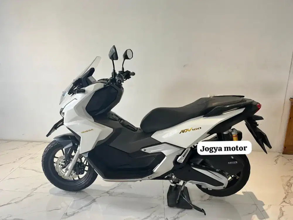 [R] ADV 160 CBS 2024