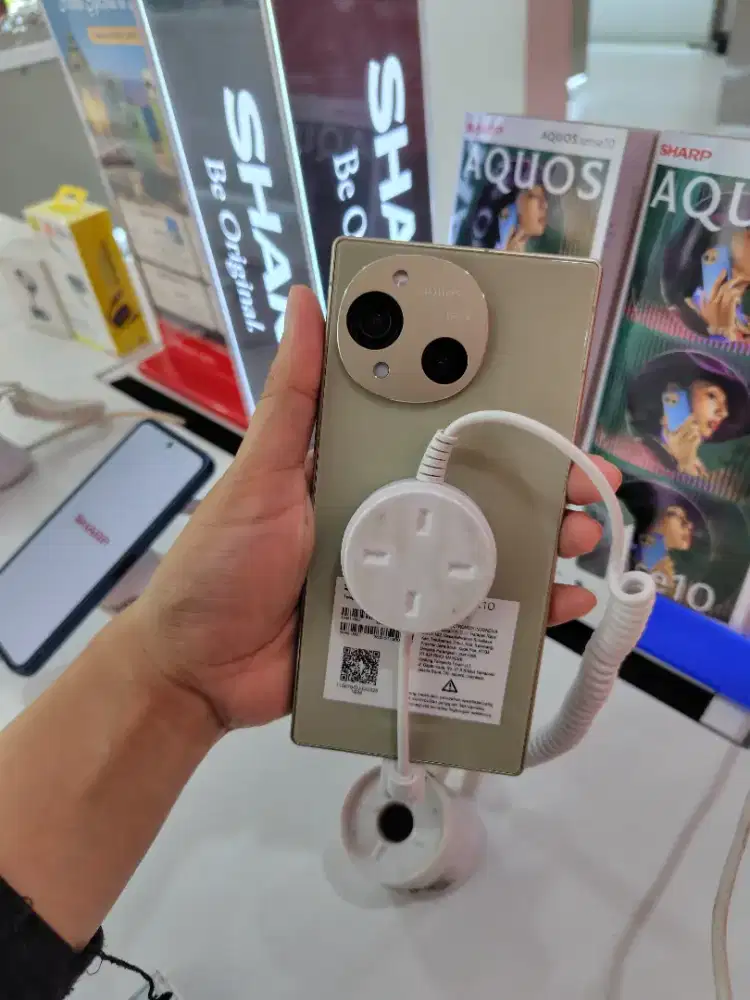 Sharp Aquos R10 Trench Beige Ram 12+12/512GB Leica Camera