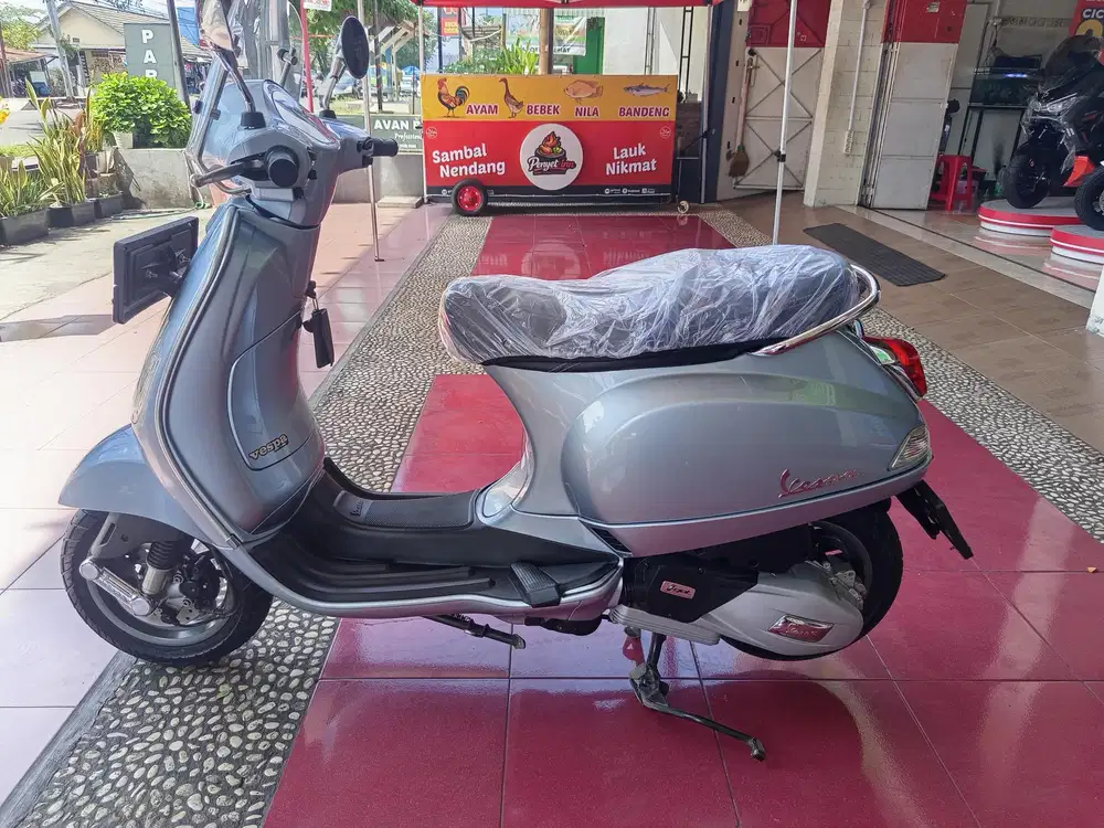 Vespa LX 125 2022 Murah
