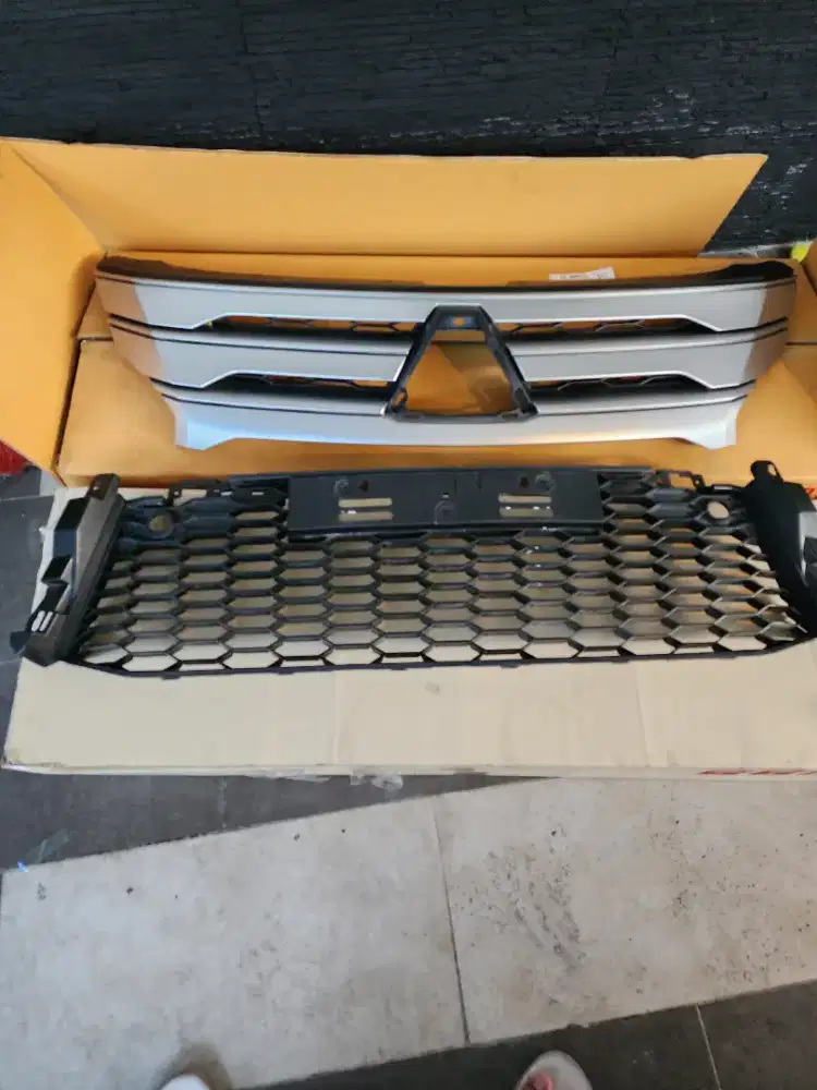 Di jual Grill dan ram Pajero 2023