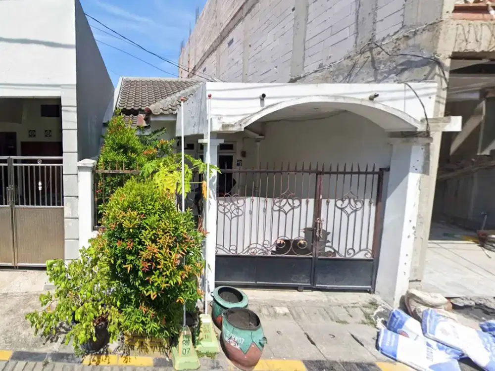 Dijual Rumah di Semampir Tengah