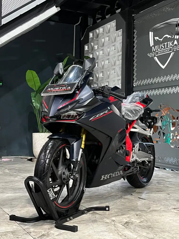 Terbatas!!Honda CBR ABS SP 250 th 2023 - Ayu Mustika