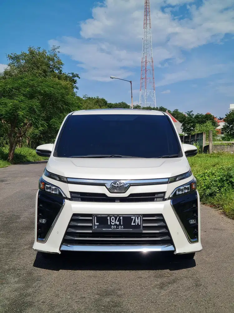 Toyota Voxy 2020 Bensin