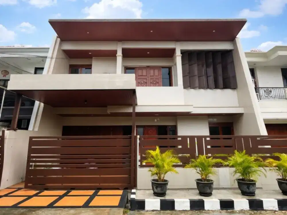 Rumah Dharmahusada Permai Dekat Galaxy Mall Baru Renov