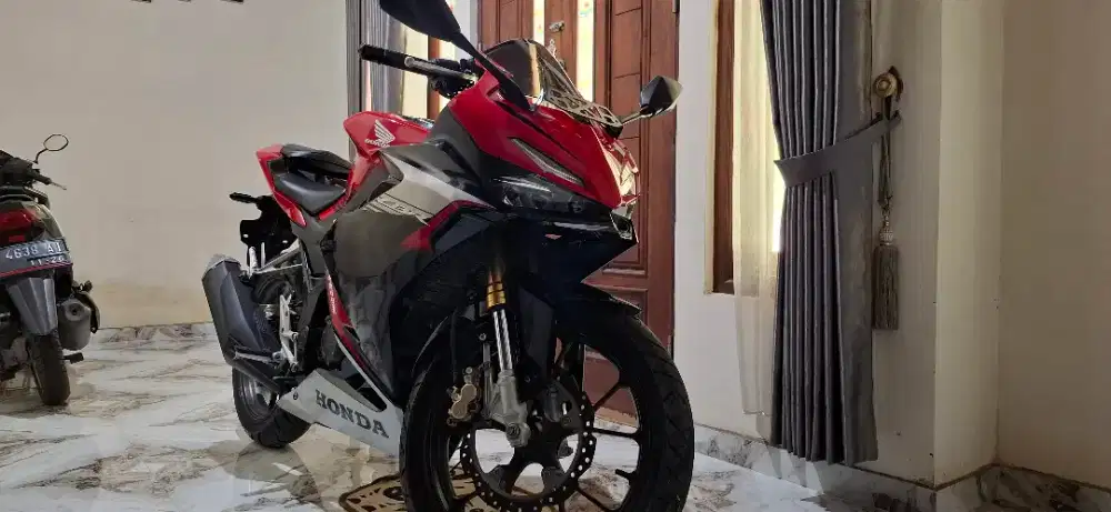 Honda CBR 150R 2021 Mulus Terawat - Unit Simpanan