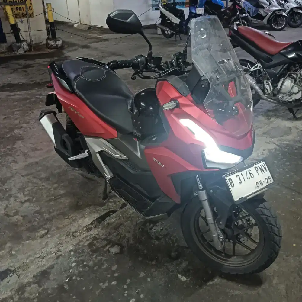 DIJUAL HONDA ADV 160 ABS TAHUN 2024 MERAH