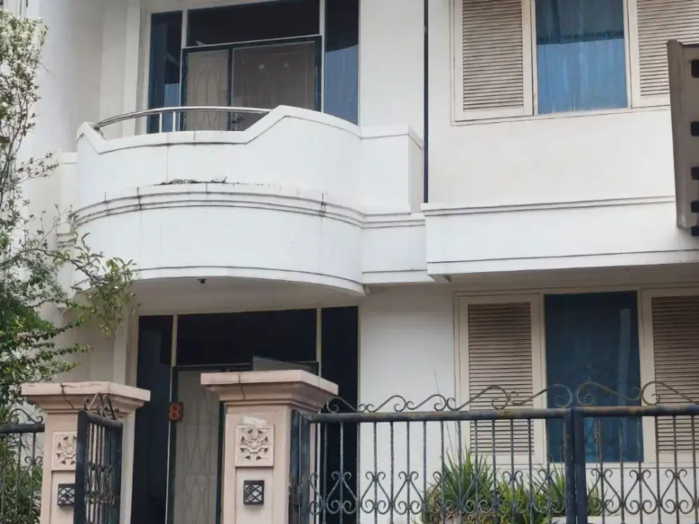 Dijual Rumah Siap Huni di Pulau Dewa 1 Modernland