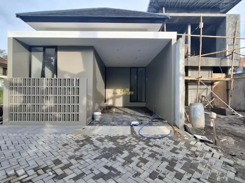 RUMAH SIAP HUNI, DESAIN MODERN, 3 MENIT DARI PASAR GENTAN, SLEMAN