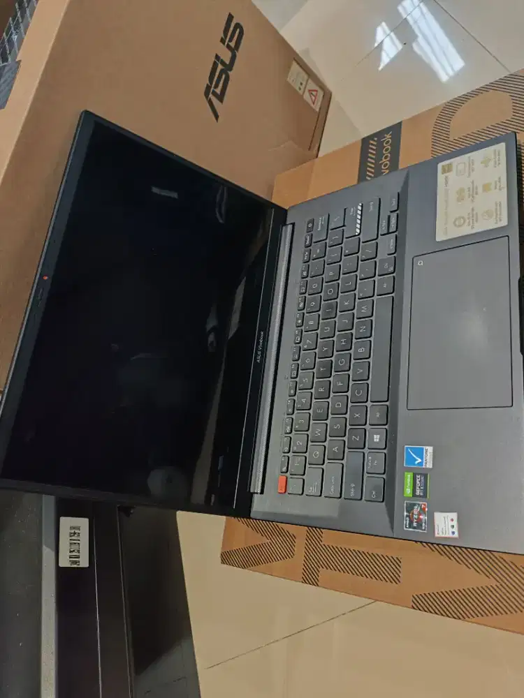 Laptop Asus Vivobook 14x Pro 16GB 2TB Storage