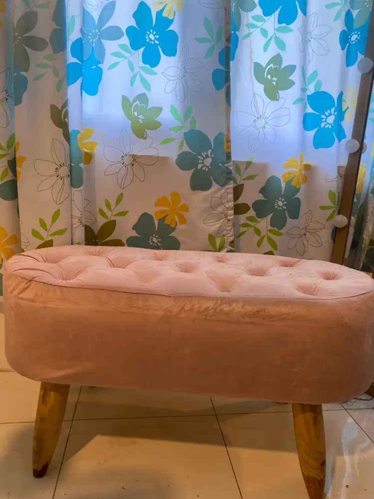 Di jual sofa minimalis, kondisi baru 89%