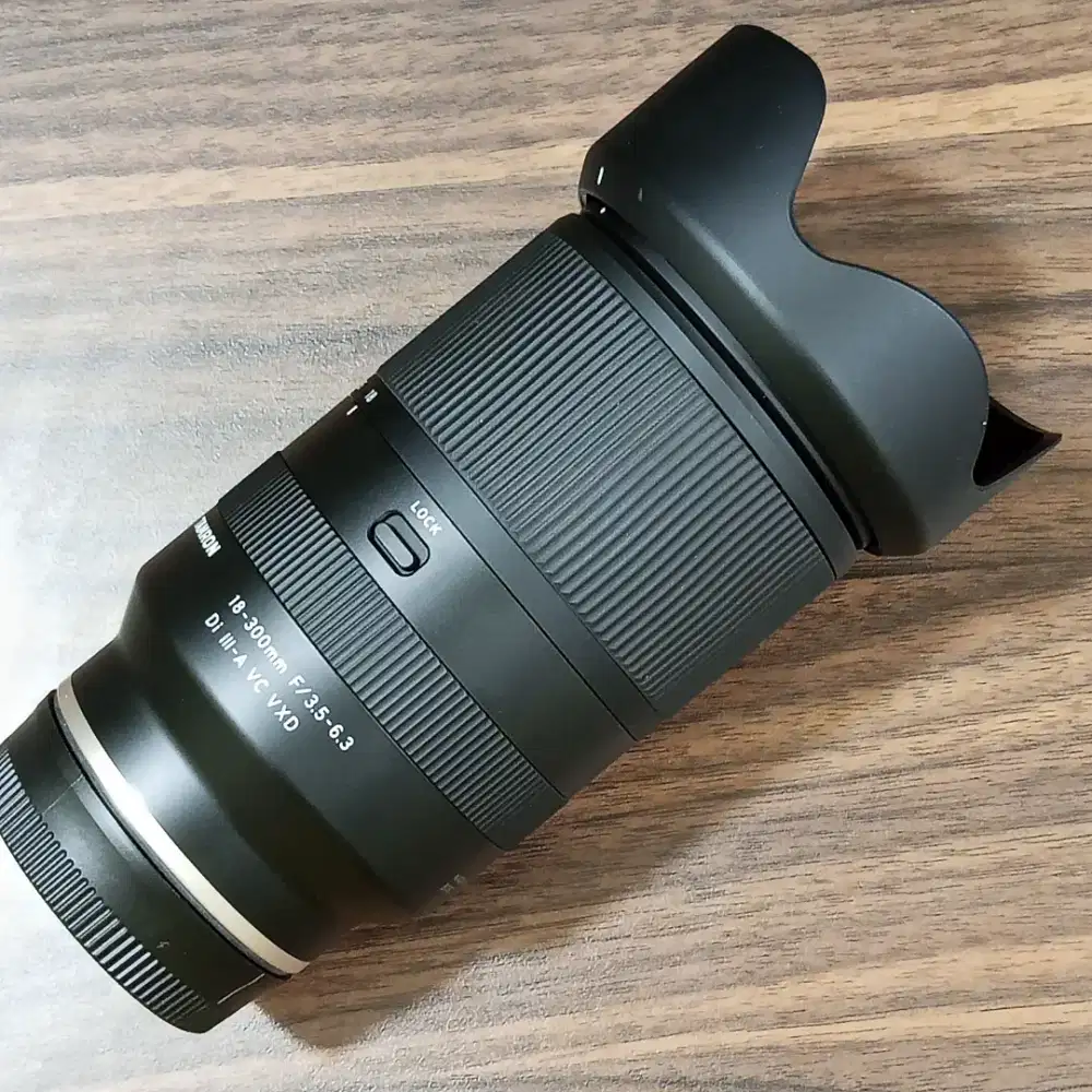 LENSA TAMRON 18-300mm F3.5-6.3 Di III A-VC VXD FOR SONY MULUS MURAH