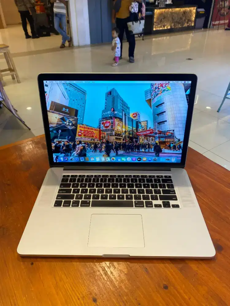 Macbook Pro Retina 15 inch , 2013