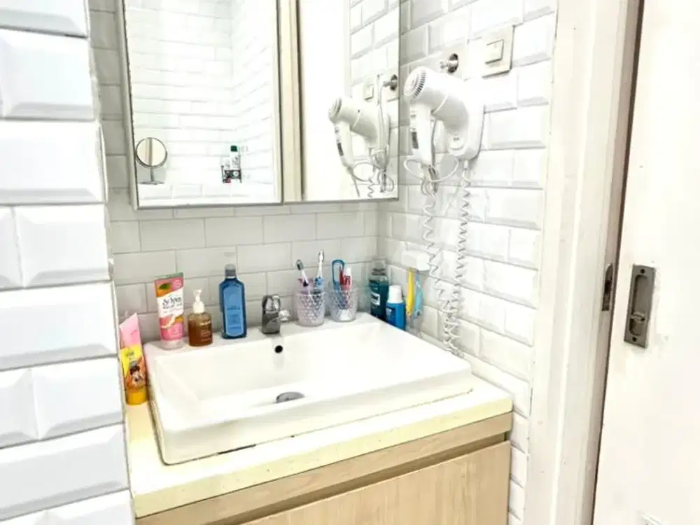 DI JUAL RUMAH DI EMERALD RESIDENCE