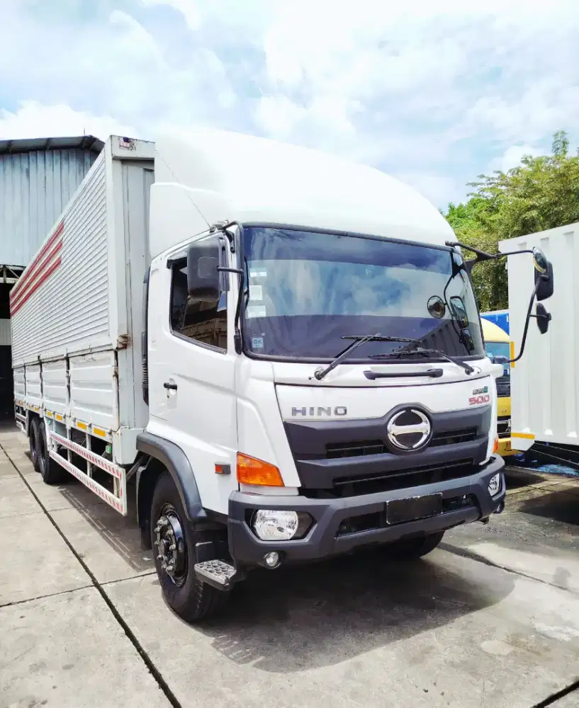 HINO LOHAN TRONTON WINGBOX LONG FL260JW WING BOX ISTIMEWA
