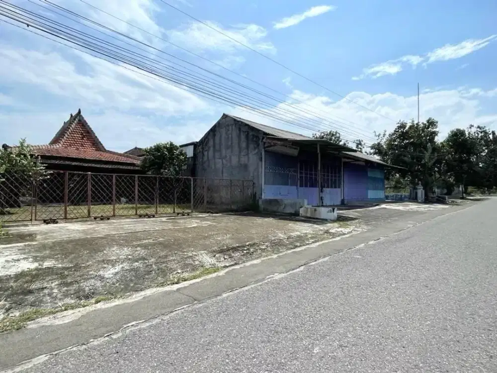 RUANG USAHA DIJUAL DI BOYOLALI DEKAT ALUN-ALUN PENGGING