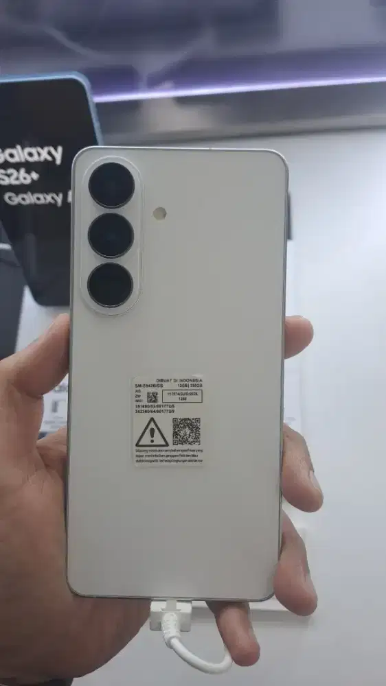 SAMSUNG GALAXY S26 READY FOR PICKUP