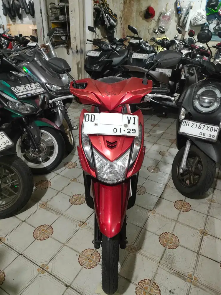 Honda Beat f1 2014 merah