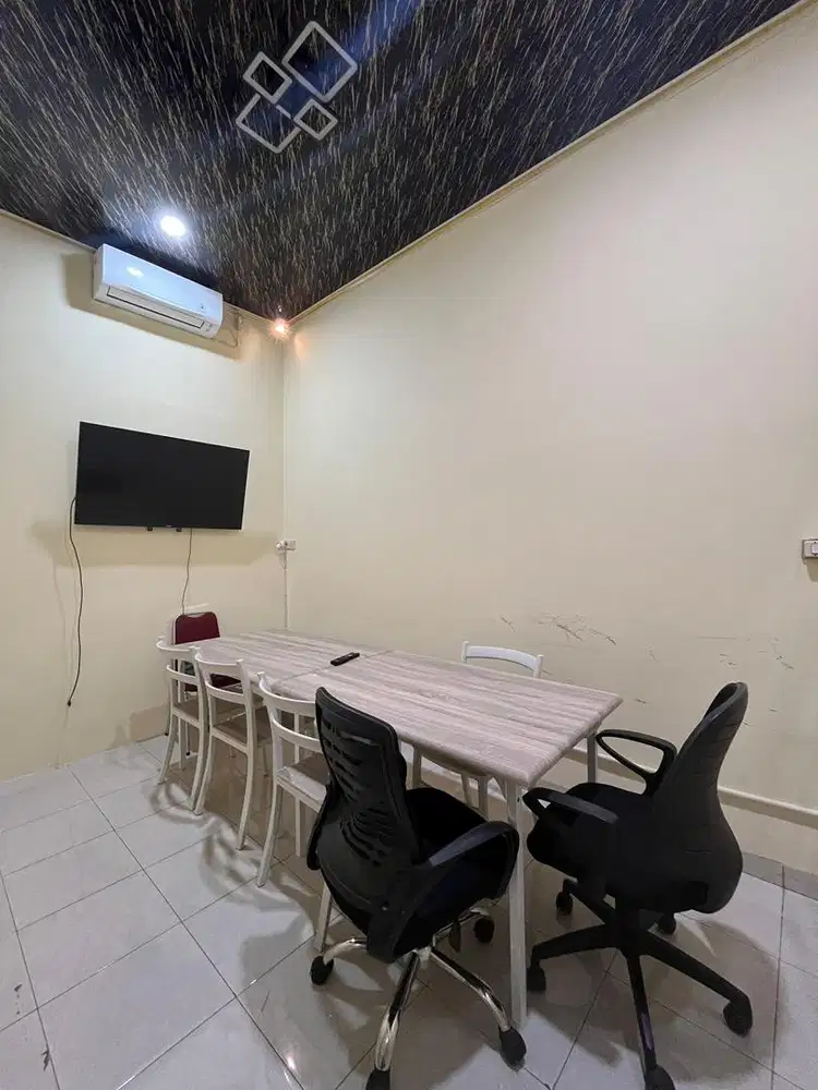 Mejaa makann cocok juga untuk meja meeting