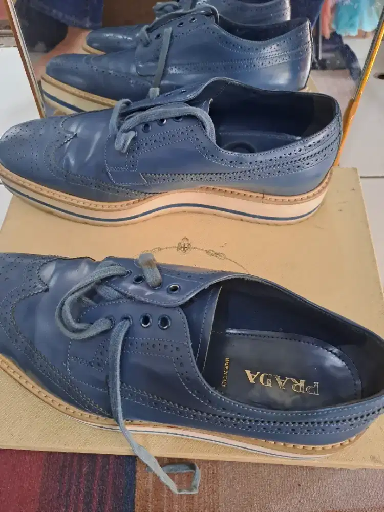 Sepatu unisex PRADA ori