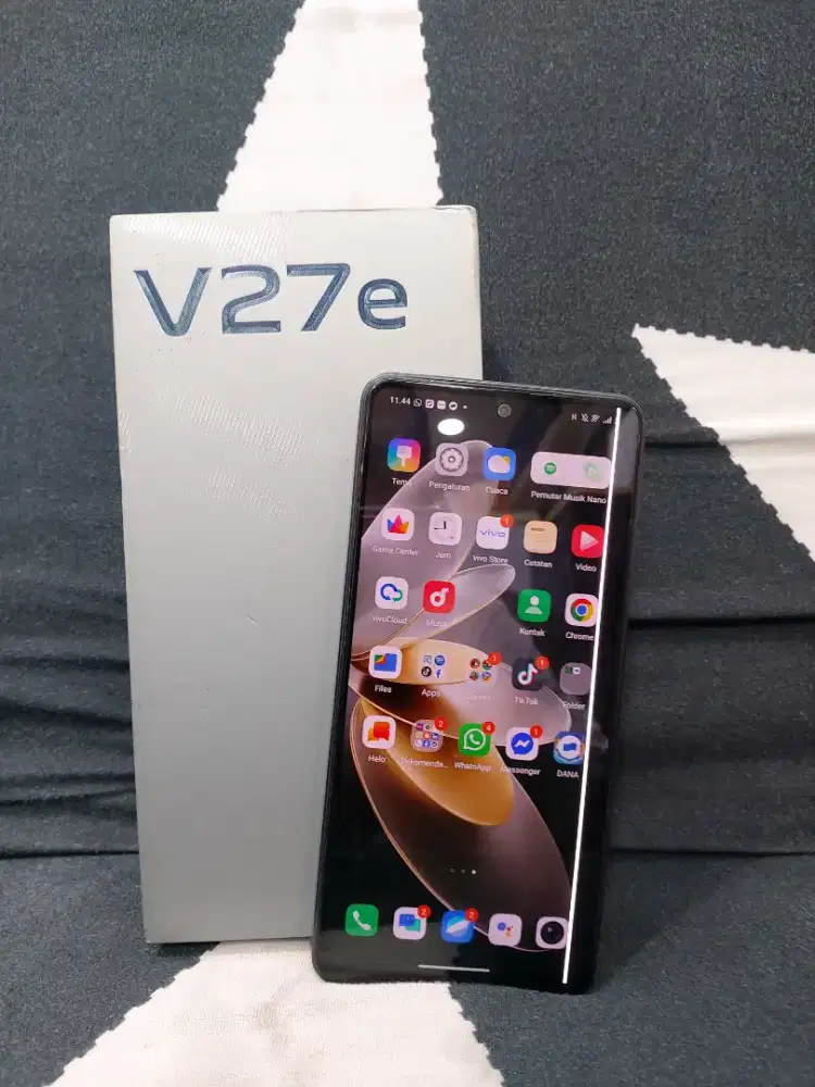 Vivo V27e 8+8/256 Second