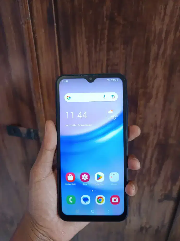 Samsung A15 5g 8/256 second like new