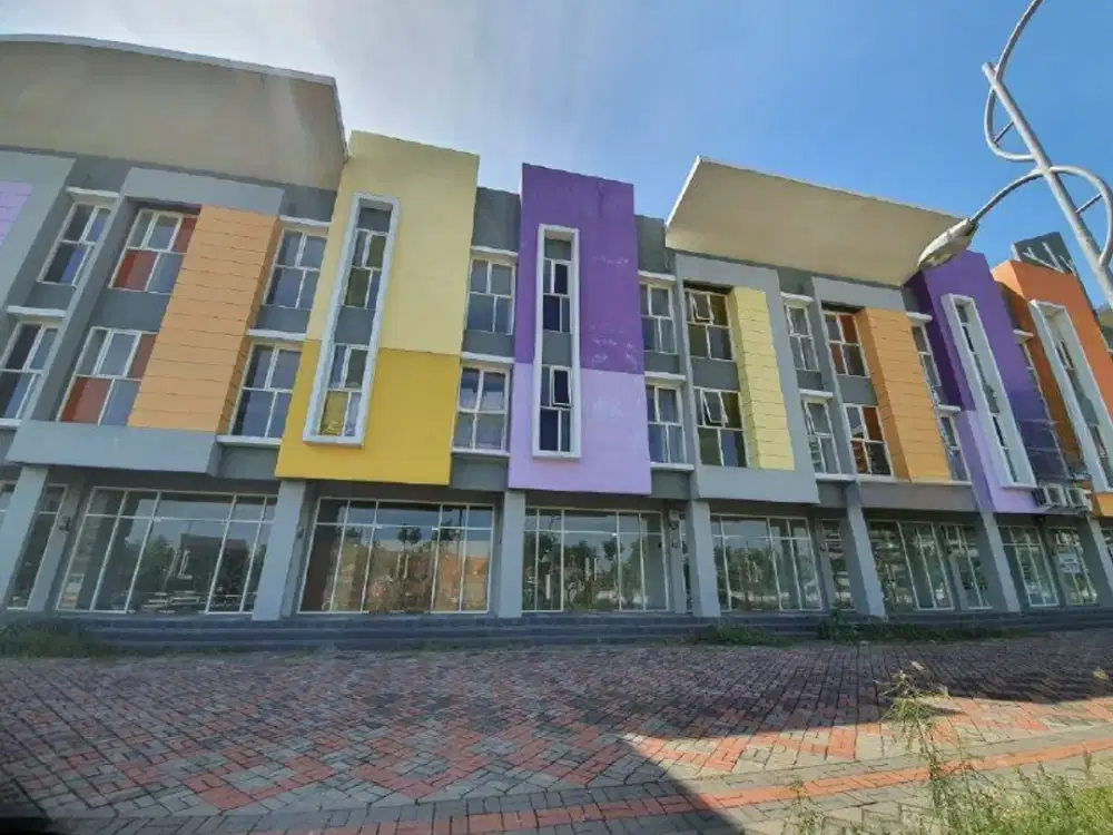 Ruko Merr Lokasi Ciamik, cocok untuk berbagai usaha seperti kantor, tour travell, klinik, ekspedisi, lokasi merr rungkut dekat toll juanda, ramai, par