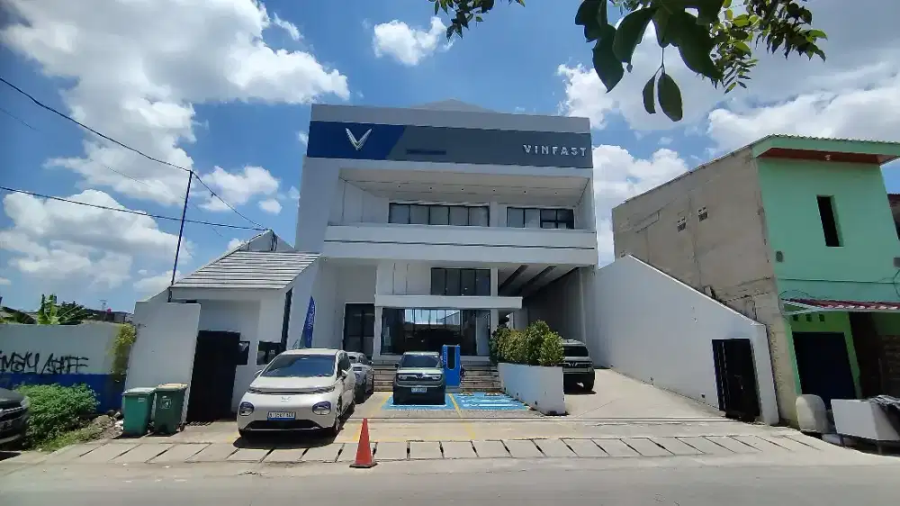 DIBUTUHKAN SALES COUNTER & SALES CONSULTANT