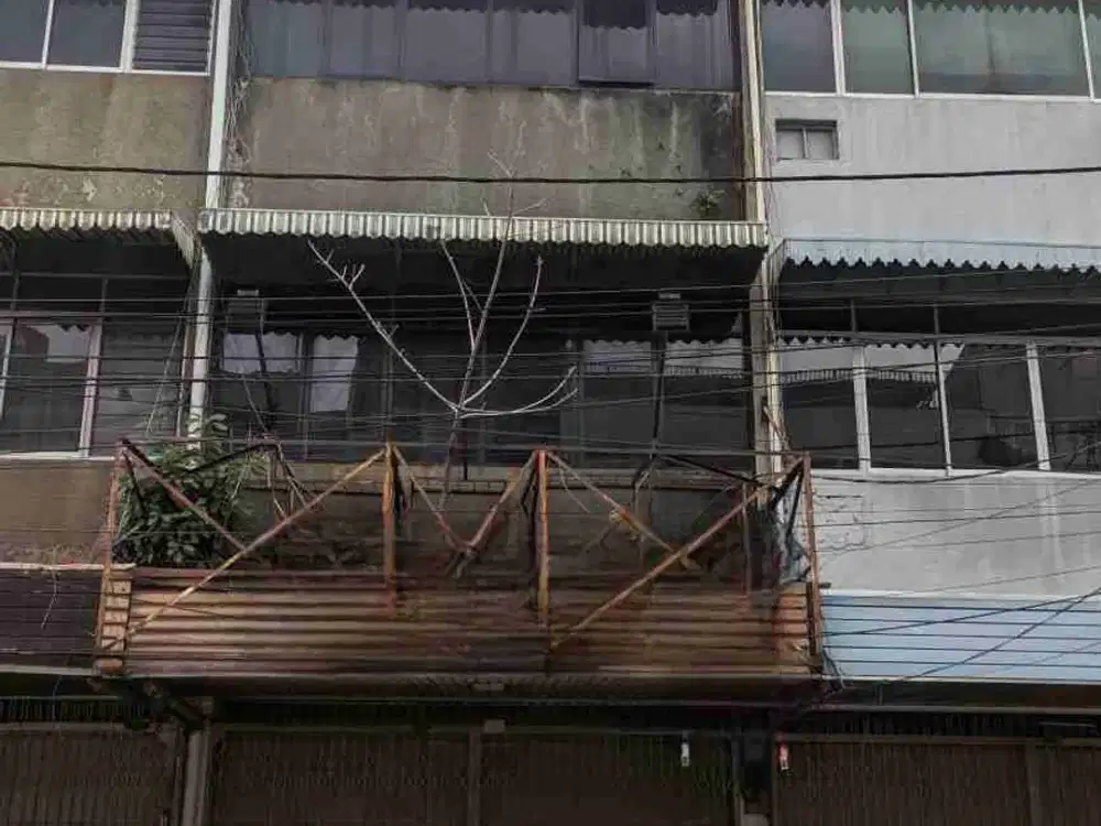 sewa murah! Ruko 4lt Jl Lautze Ps Baru Kemayoran Jakpus