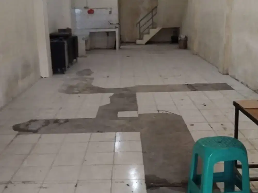 ANA RUMAH UK 4.25X20M DI JALAN RAYA JELAMBAR