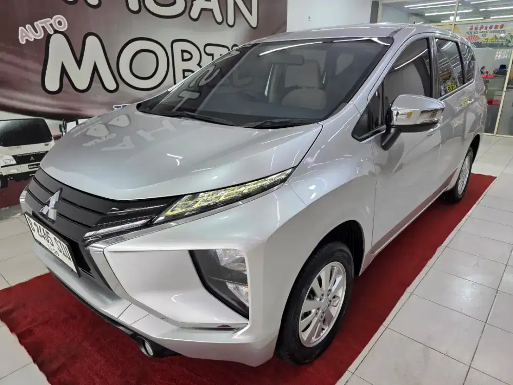 Mitsubiahi Xpander GLS manual 2019 akhir