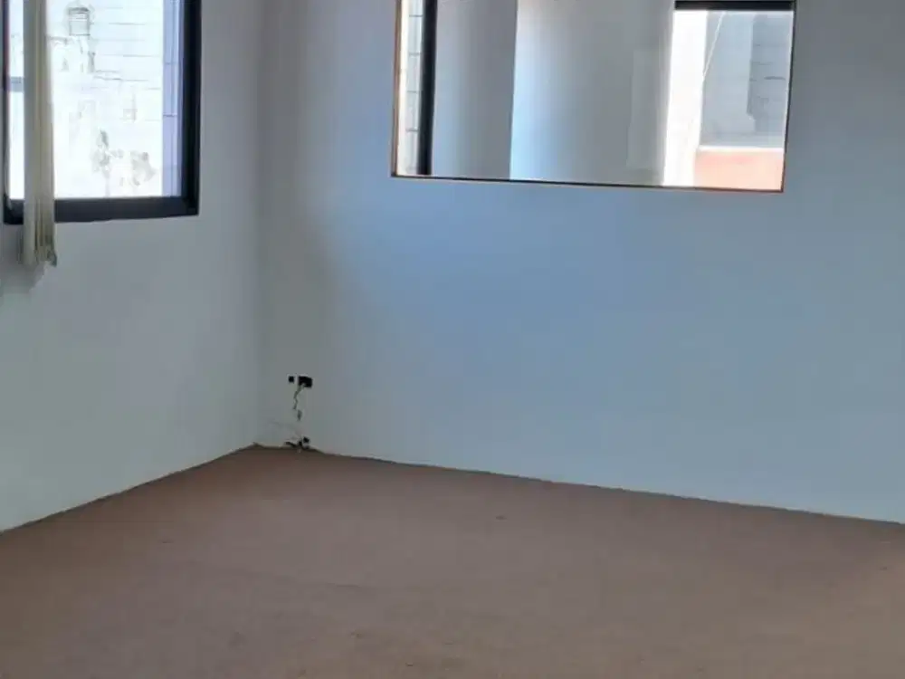 SEWA  KANTOR DI JAKARTA SELATAN MAMPANG  98M2 PARTISI  115K   NEGO