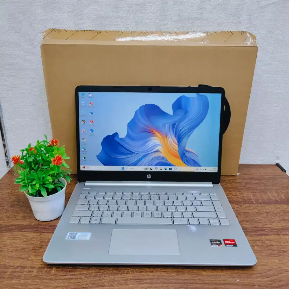Laptop Hp14s Fq1135AU Ryzen 5-5500U Ram 8GB SSD 512GB Fulset