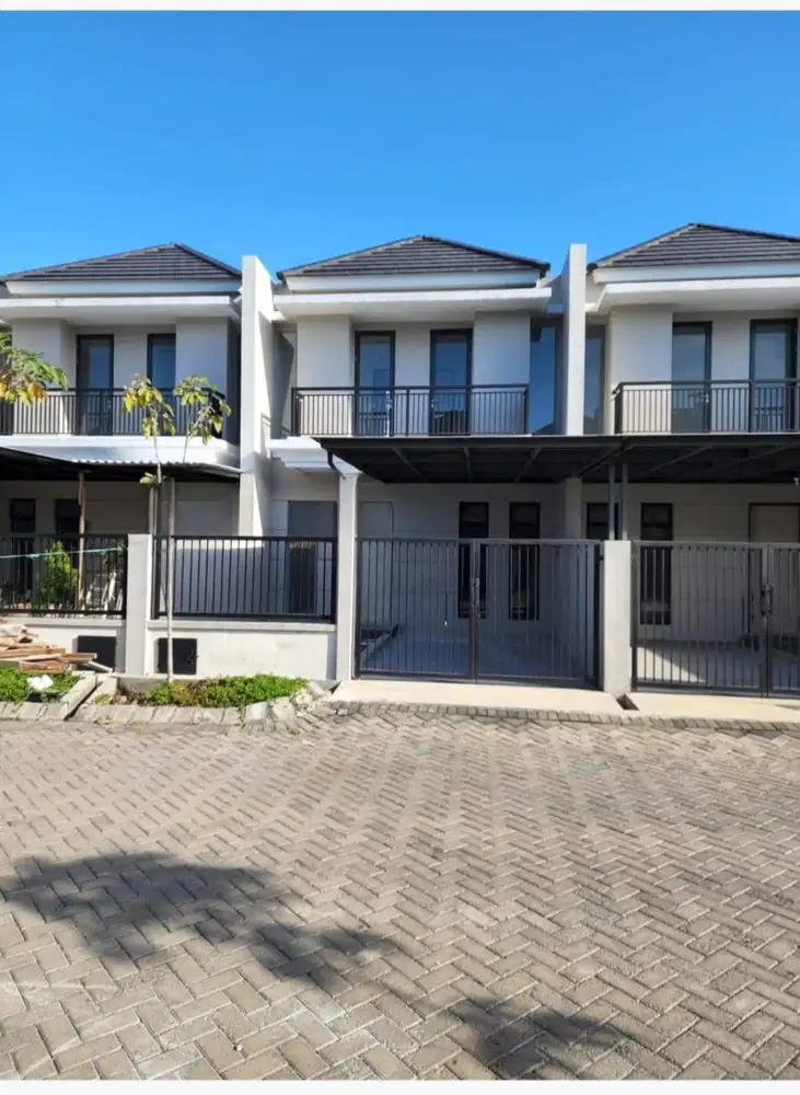 Dijual Rumah Pondok Tjandra Cluster Opal Surabaya Selatan