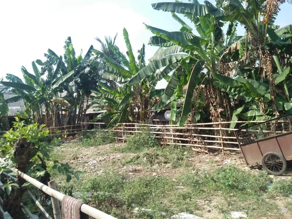 Tanah Dijual / Lokasi Strategis cocok untuk usaha/ kos kosan