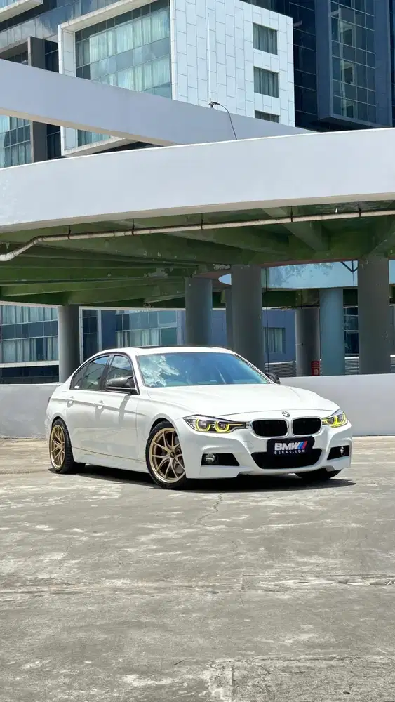 BMW 335i 2012 Bergaransi mesin & transmisi 1 thn