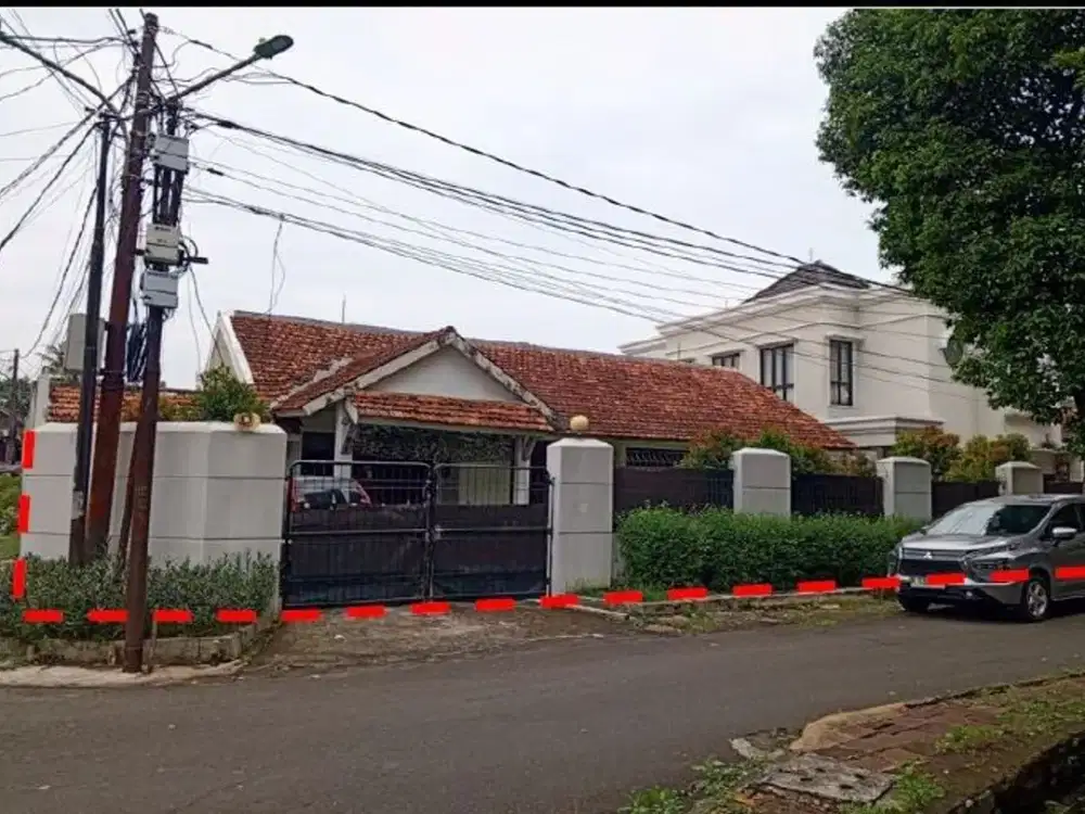 Rumah Hoek View Taman di Taman Wijaya Kusuma Pondok Labu Cilandak