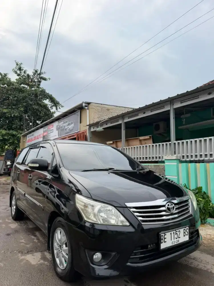 Innova g Diesel 2012 MT
