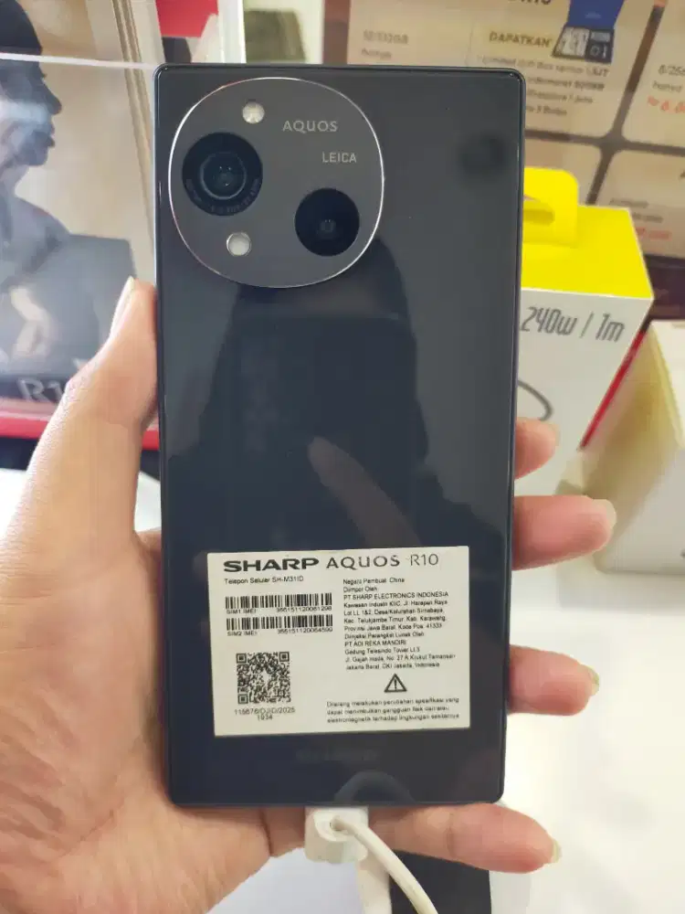 Smartphone Sharp R10